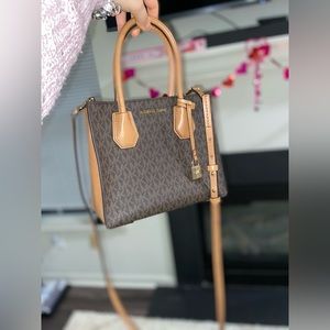 Michael Kors 2 way crossbody bag